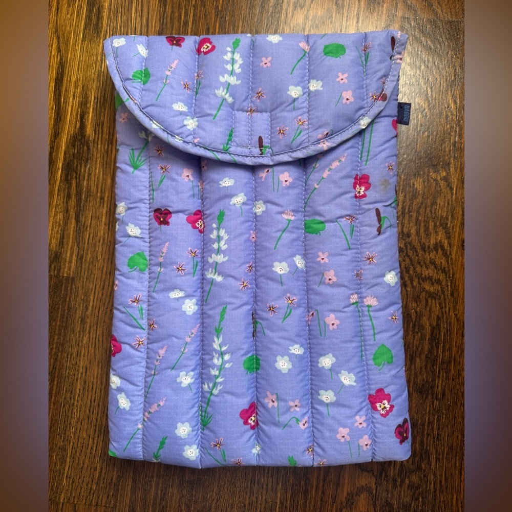 BAGGU Purple Floral Puffy Laptop Sleeve 13”/14”